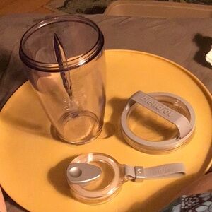 Blendjet 2 - XL 32 oz jar. Like New.